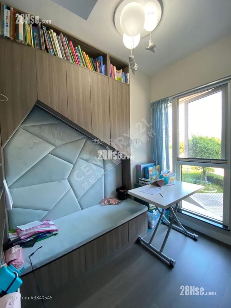 Symphony Bay Sell 3 Bedrooms , 3 Bathrooms 1,031 ft²
