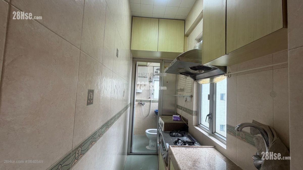 Kam Ha Court Rental 2 Bedrooms , 1 Bathroom 337 ft²