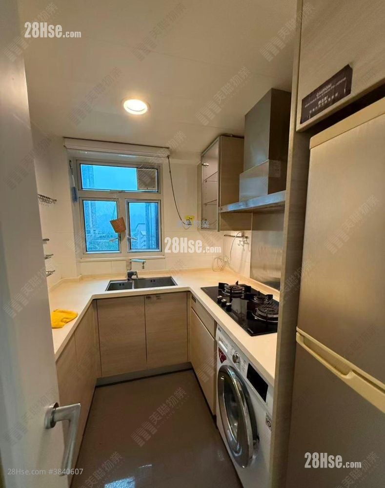 The Beaumount Rental 3 Bedrooms , 2 Bathrooms 738 ft²