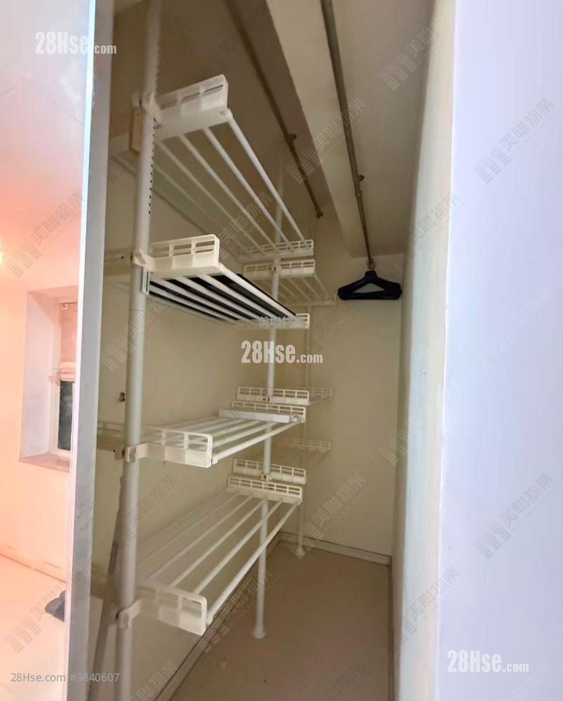 The Beaumount Rental 3 Bedrooms , 2 Bathrooms 738 ft²