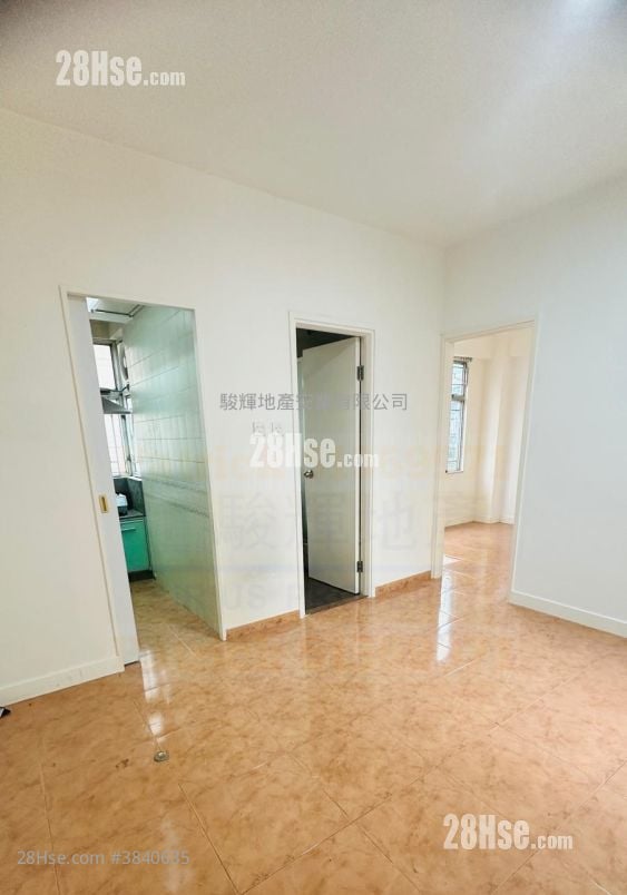 Dorfu Court Rental 2 Bedrooms , 1 Bathroom 358 ft²