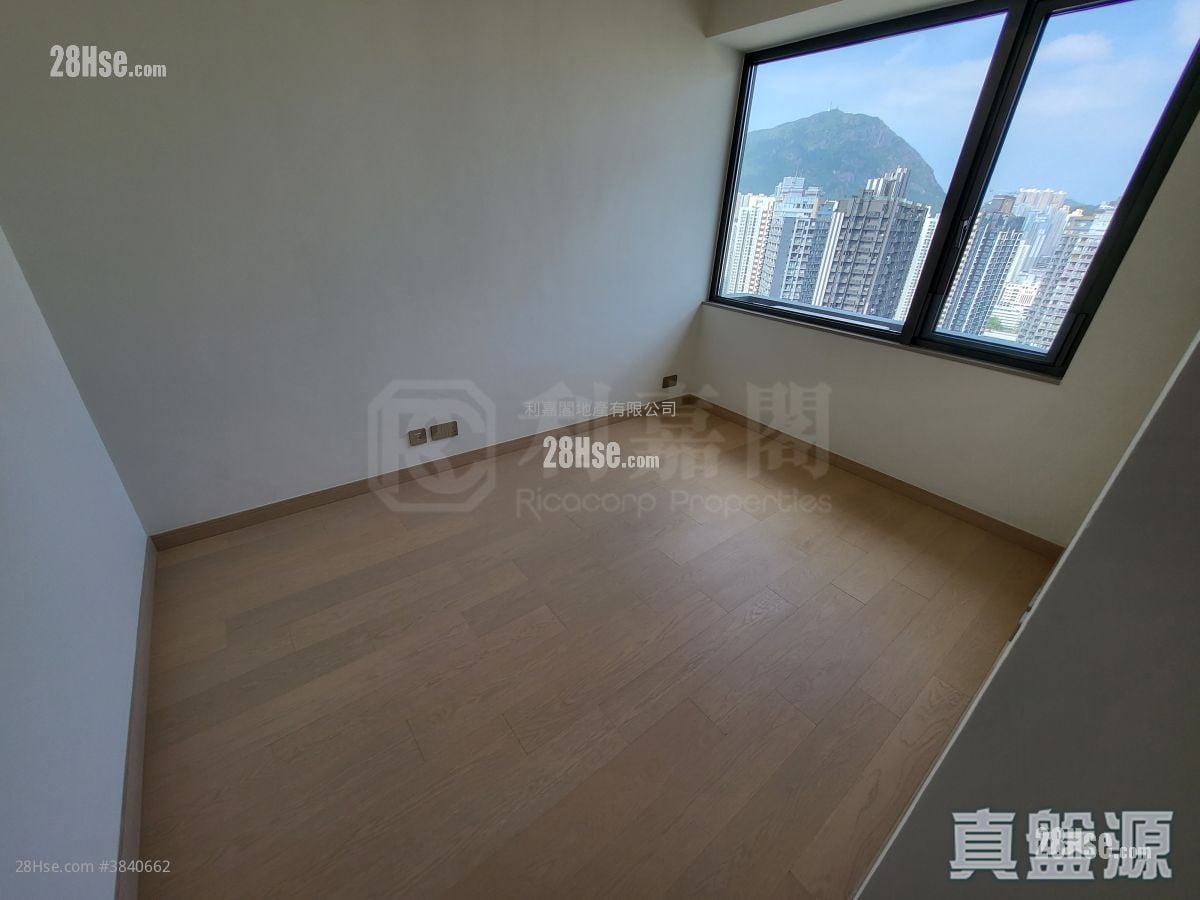K. Summit Rental 2 Bedrooms , 1 Bathroom 466 ft²