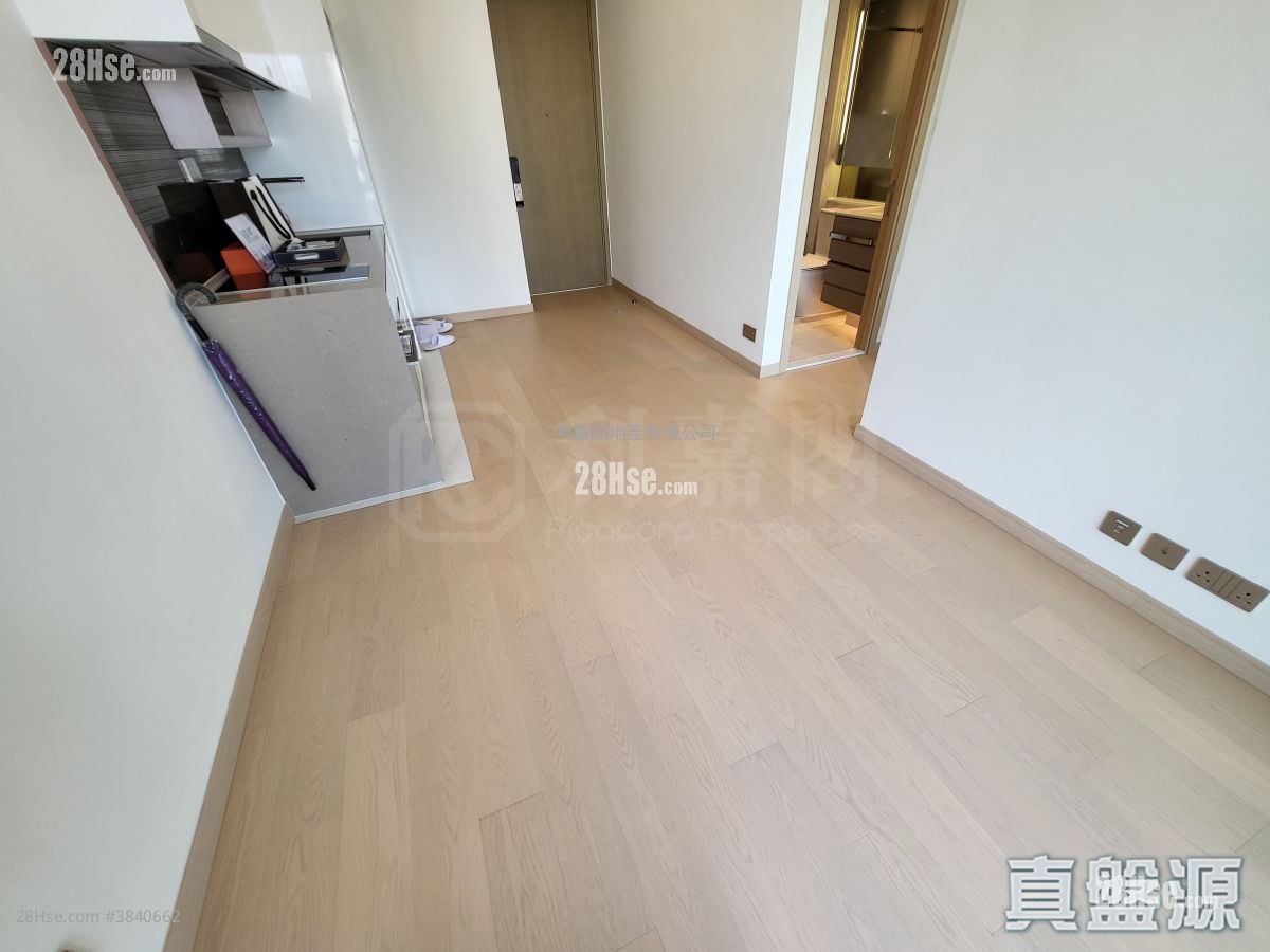 K. Summit Rental 2 Bedrooms , 1 Bathroom 466 ft²