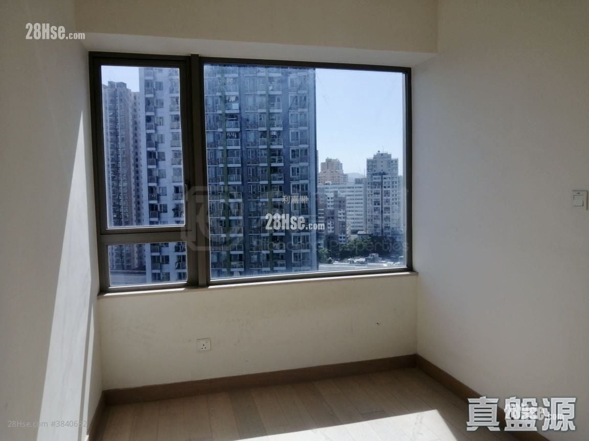 The Spectra Sell 2 Bedrooms 493 ft²