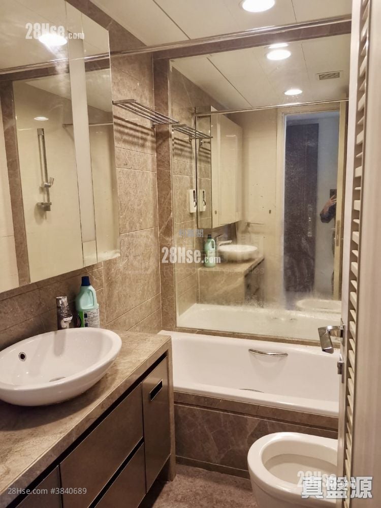 Yuccie Square Sell 2 Bedrooms 429 ft²