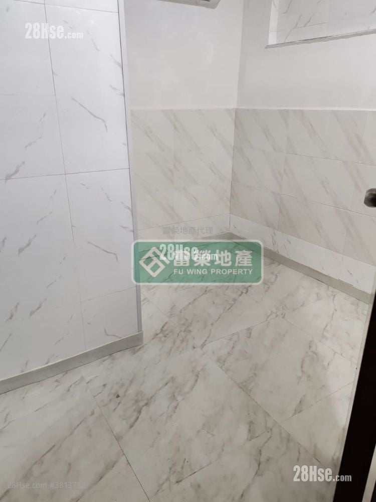 长发大厦 售盘 2 房 , 1 浴室 210 平方尺