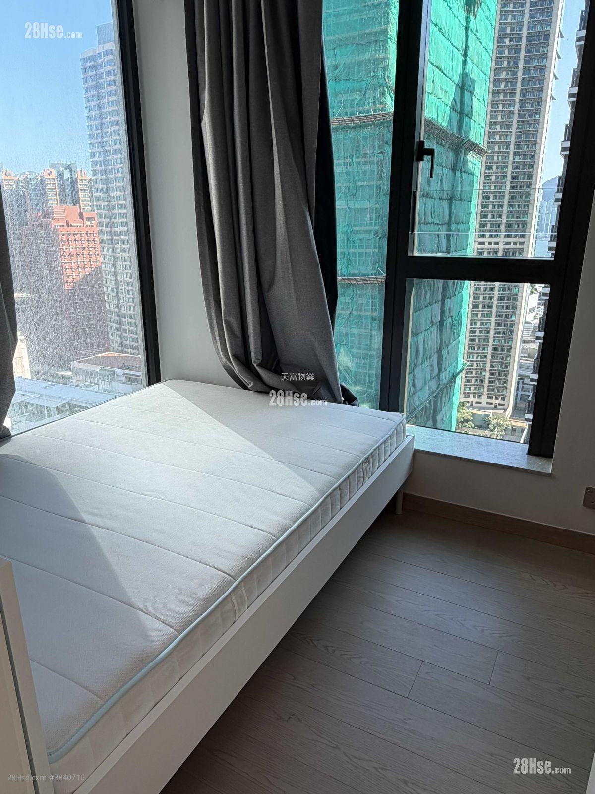 Baker Circle Euston Rental 2 Bedrooms , 1 Bathroom 378 ft²