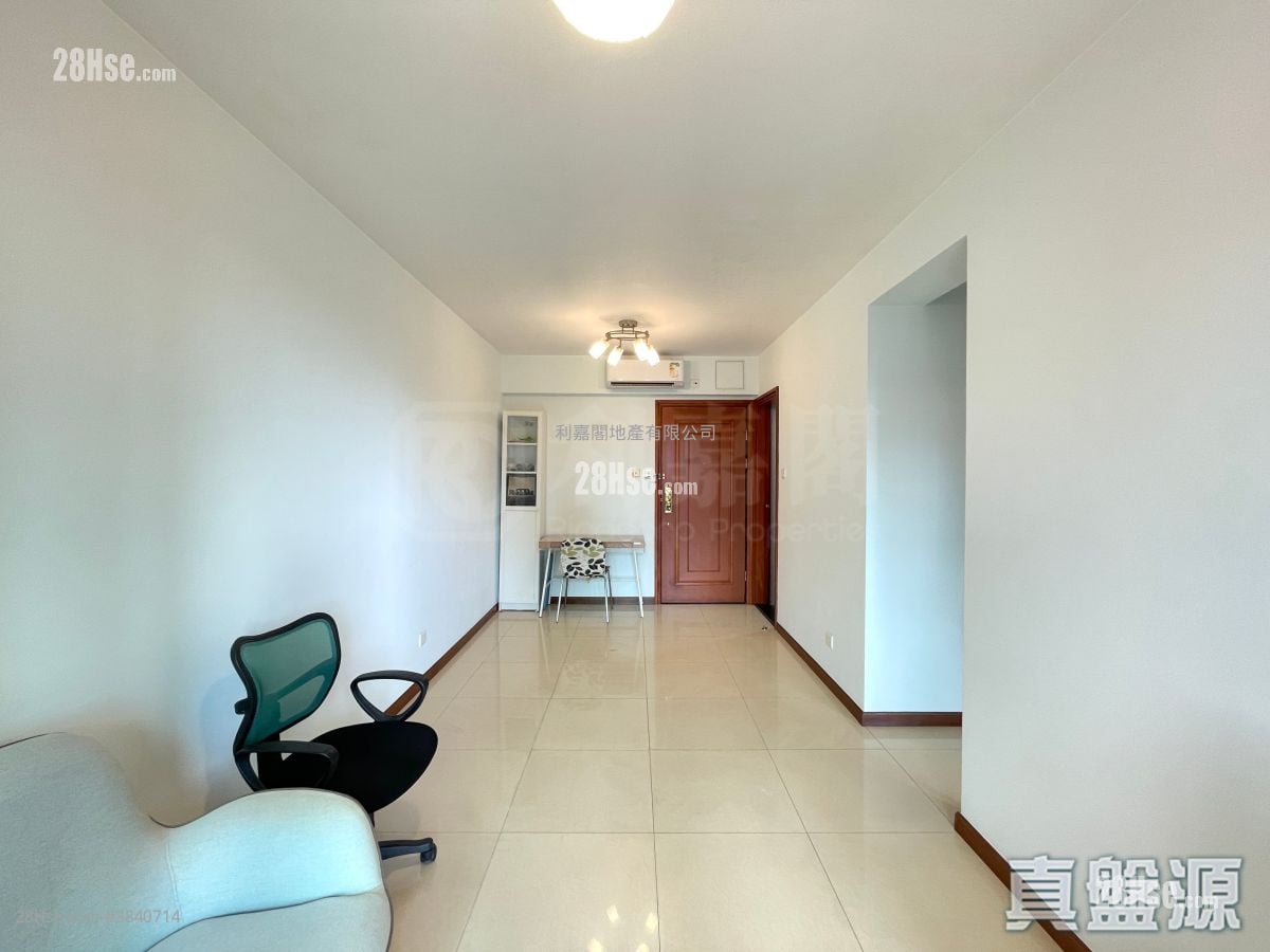 Residence Oasis Sell 2 Bedrooms 490 ft²