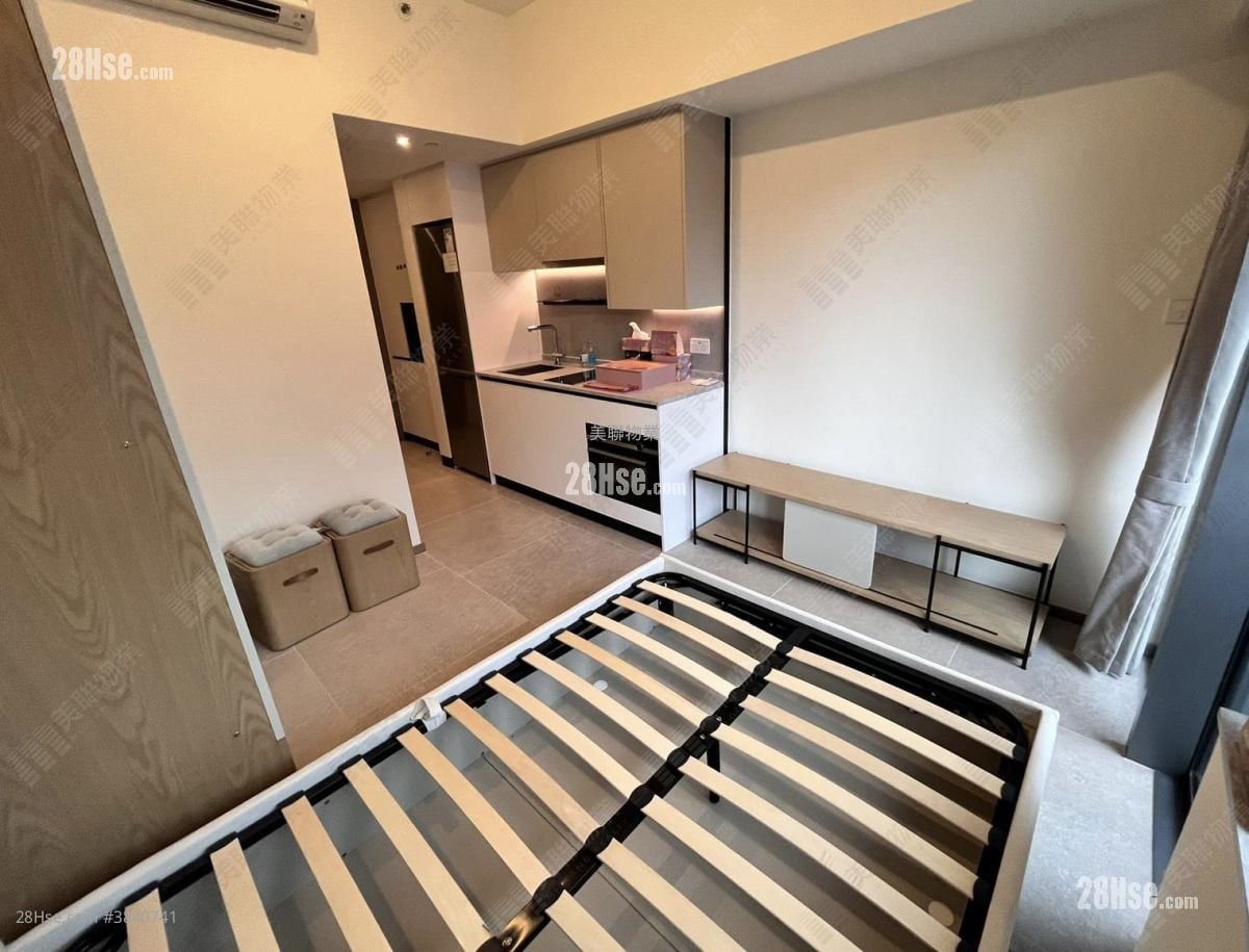 Novo Land Rental 235 ft²