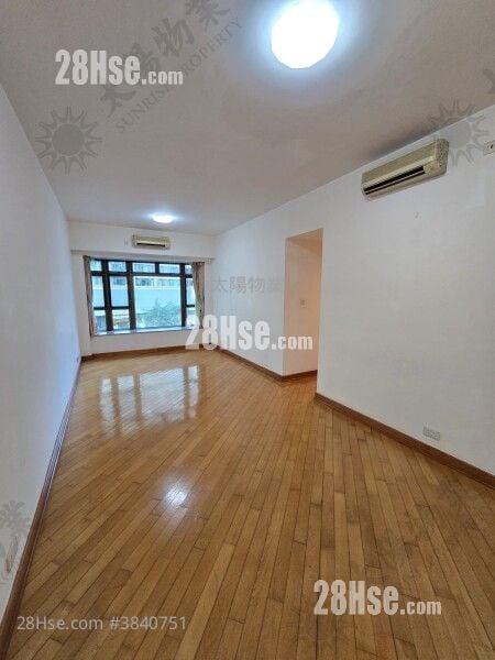 Royal Peninsula Rental 3 Bedrooms 968 ft²