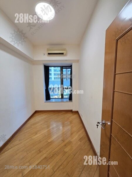 Royal Peninsula Rental 3 Bedrooms 968 ft²