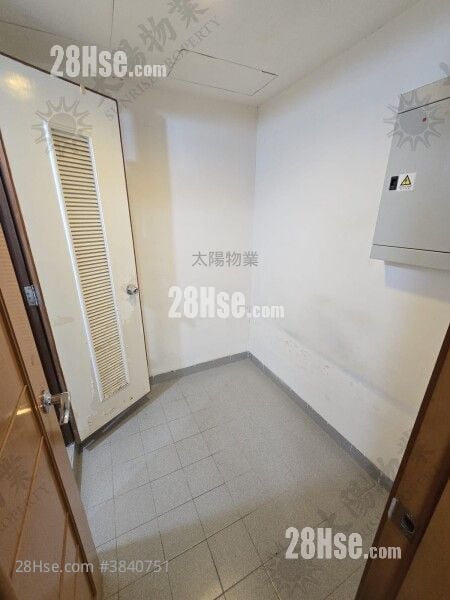 Royal Peninsula Rental 3 Bedrooms 968 ft²