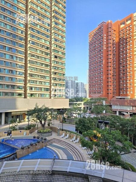 Royal Peninsula Rental 4 Bedrooms 968 ft²