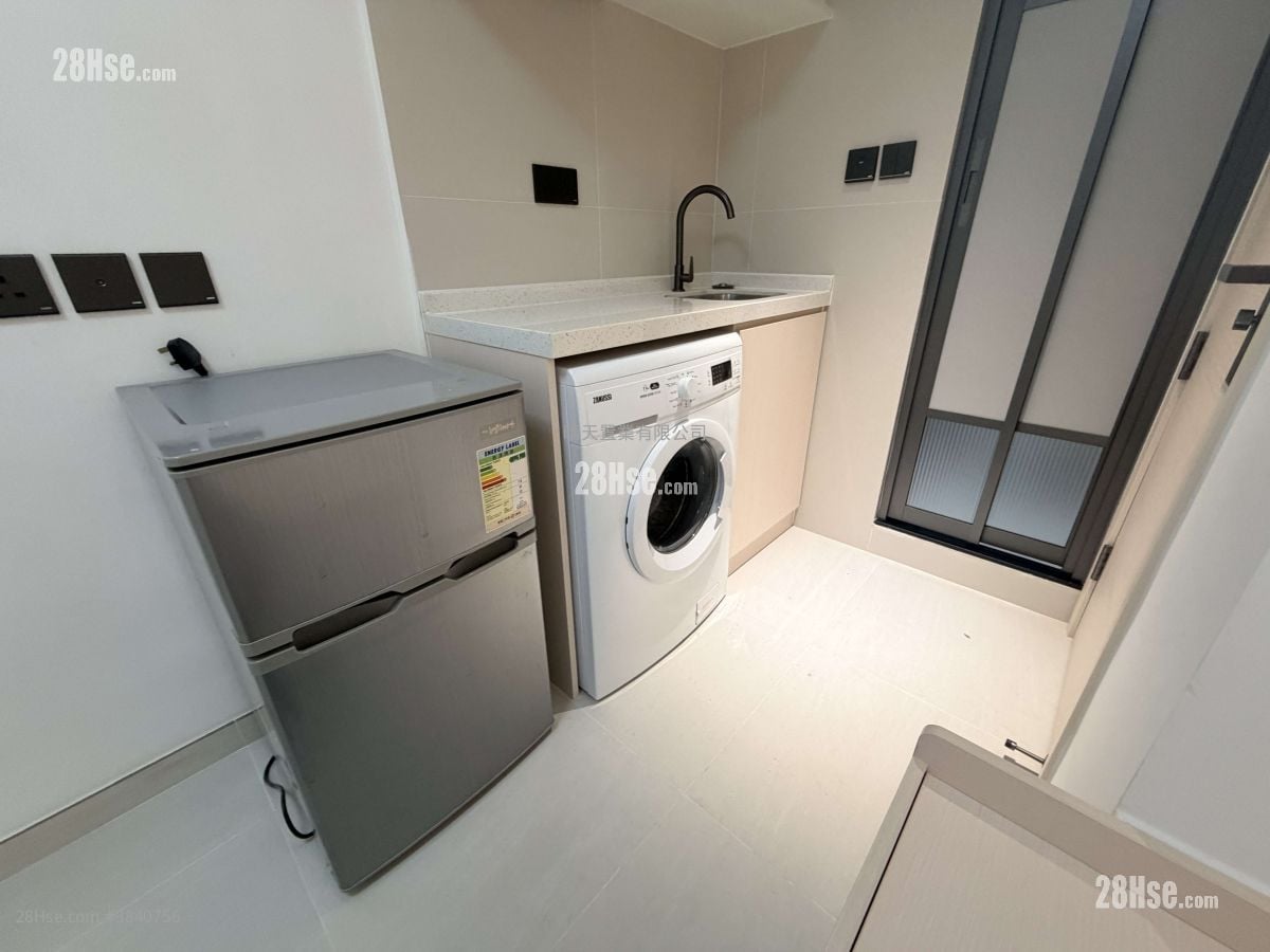 Man Yuen Building Rental Studio , 1 Bathroom 120 ft²