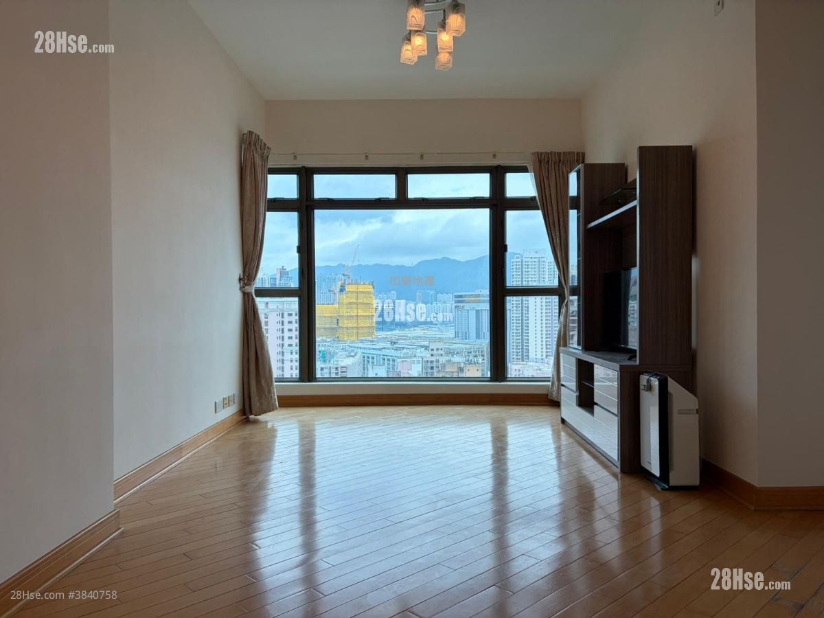 Royal Peninsula Rental 2 Bedrooms , 1 Bathroom 564 ft²