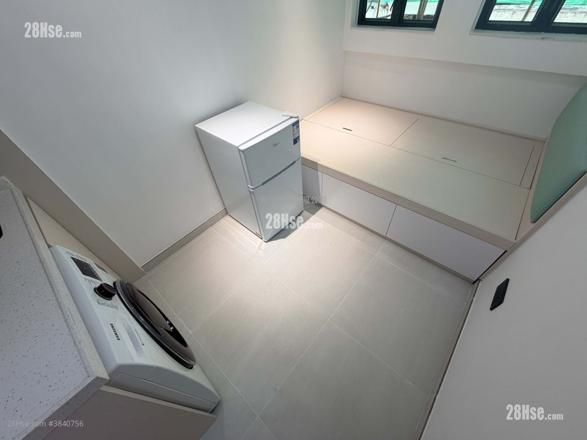 Man Yuen Building Rental Studio , 1 Bathroom 120 ft²