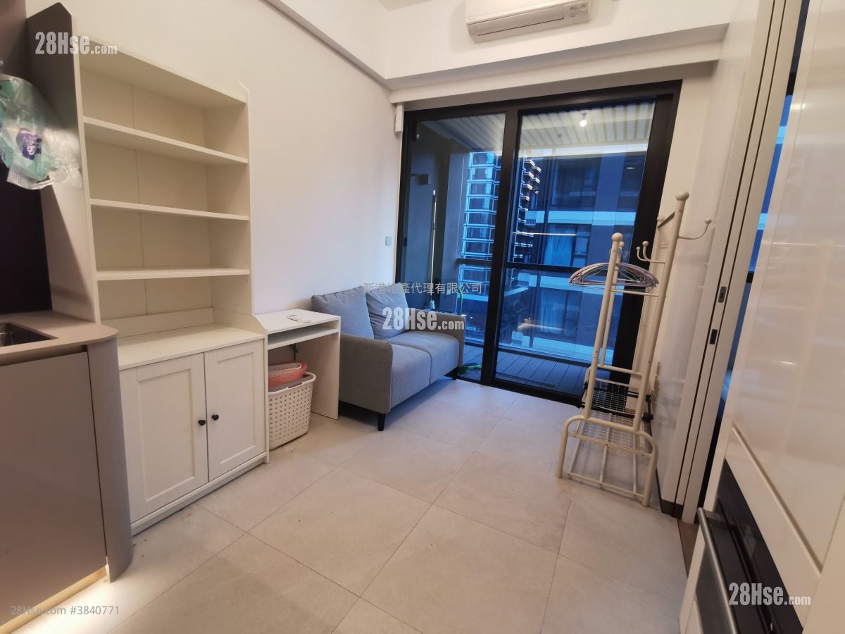 Baker Circle Greenwich Rental 1 Bedroom , 1 Bathroom 265 ft²