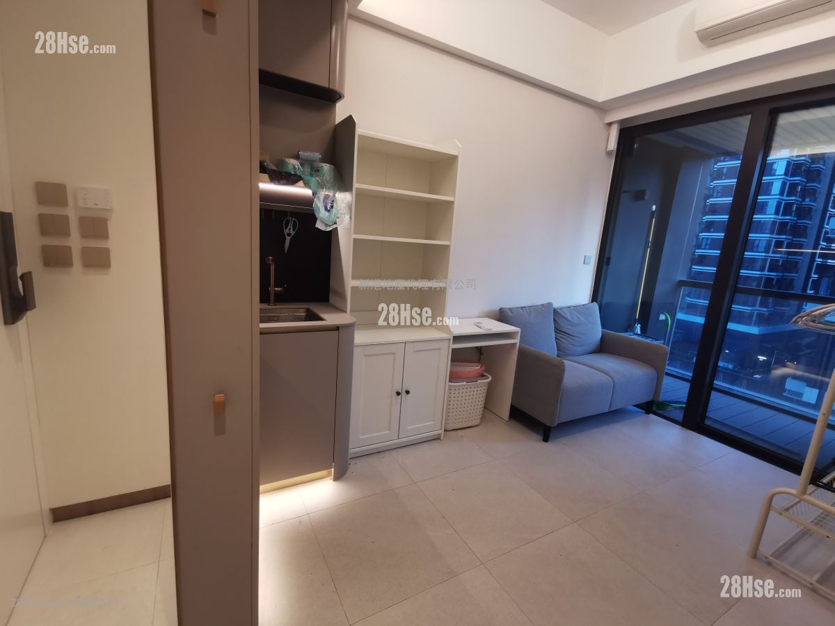 Baker Circle Greenwich Rental 1 Bedroom , 1 Bathroom 265 ft²