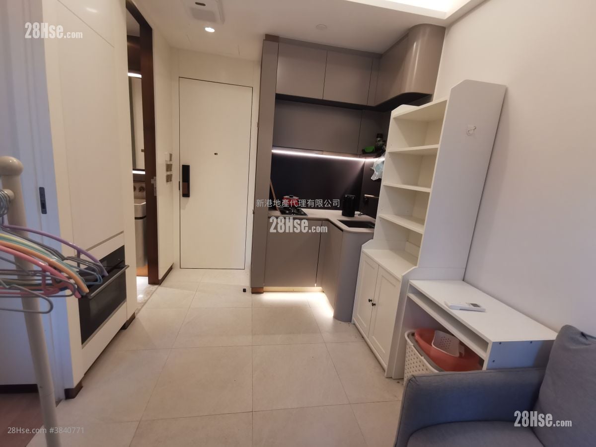 Baker Circle Greenwich Rental 1 Bedroom , 1 Bathroom 265 ft²