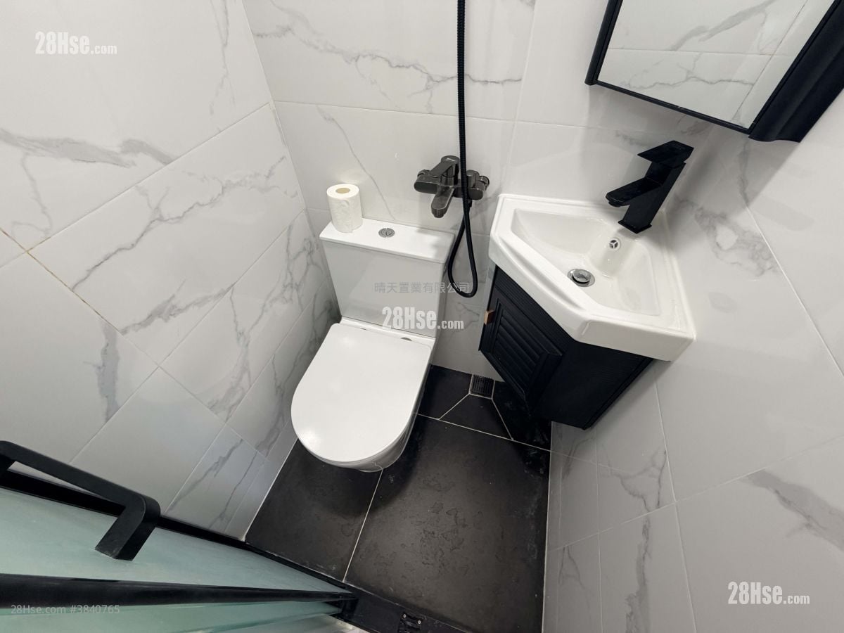 Man Cheong Building Rental Studio , 1 Bathroom 180 ft²