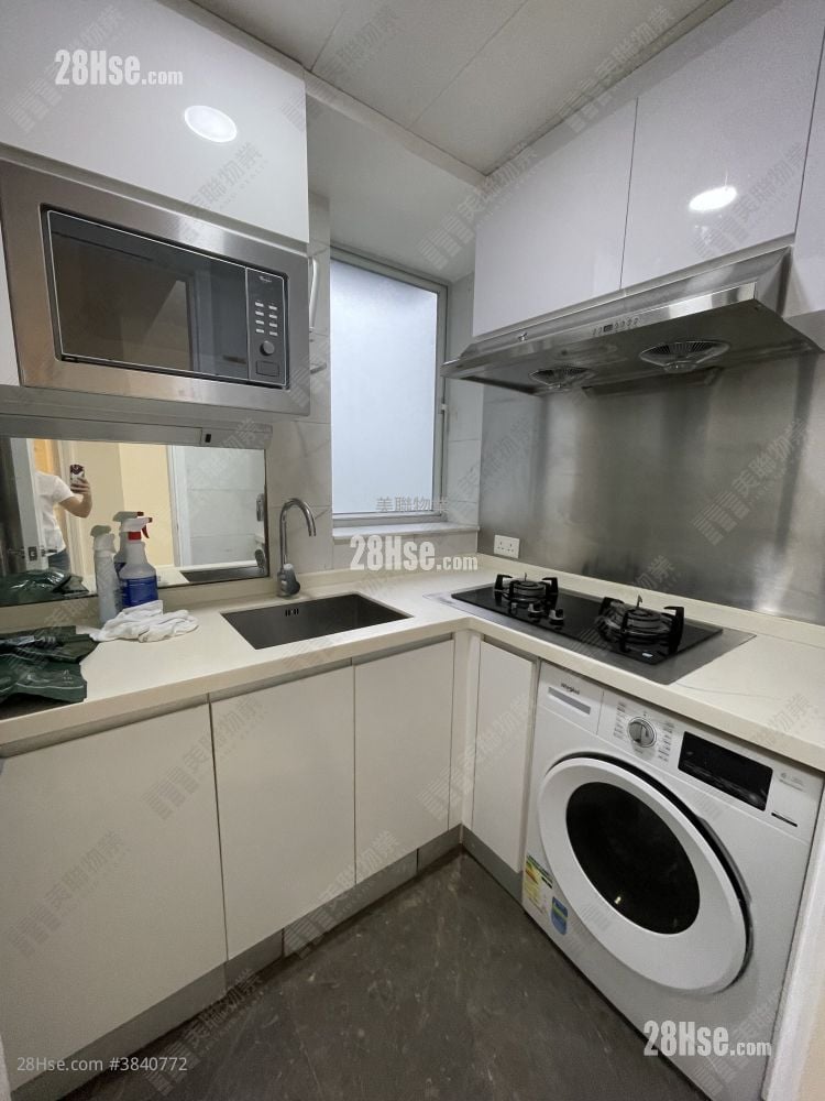 Festival City Rental 3 Bedrooms , 2 Bathrooms 688 ft²