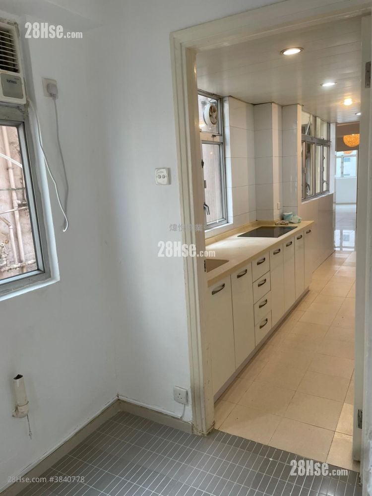 470-472 Lockhart Road Rental 2 Bedrooms , 1 Bathroom 610 ft²