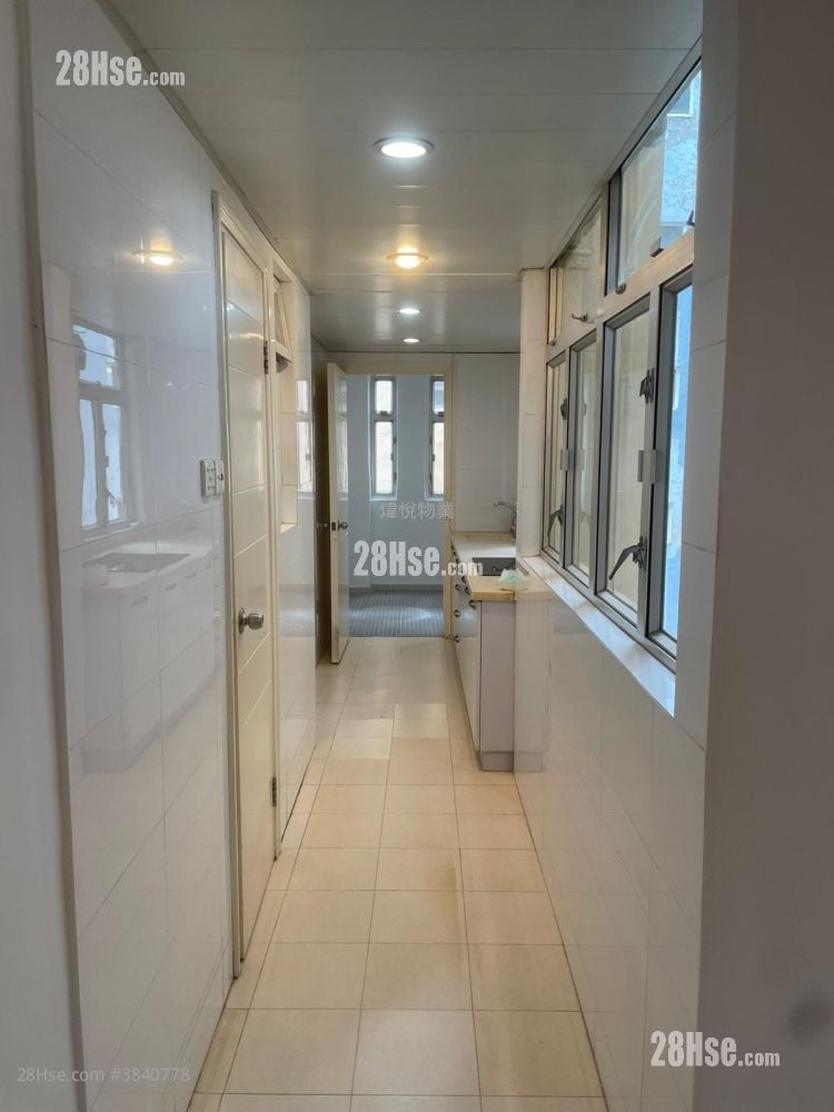 470-472 Lockhart Road Rental 2 Bedrooms , 1 Bathroom 610 ft²