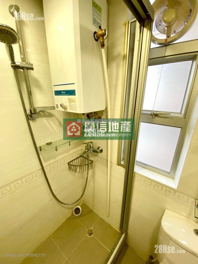 顺兴大厦 售盘 2 房 , 1 浴室 429 平方尺