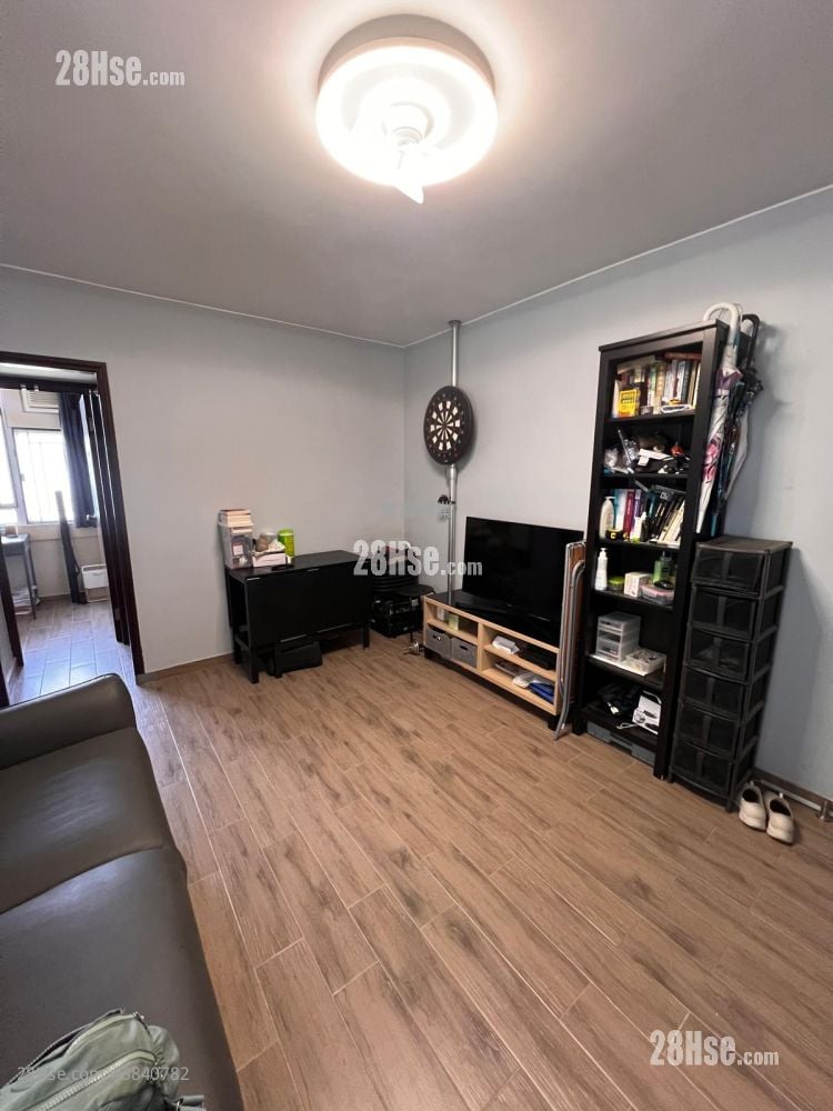 Chung Nga Court Sell 2 Bedrooms , 1 Bathroom 409 ft²