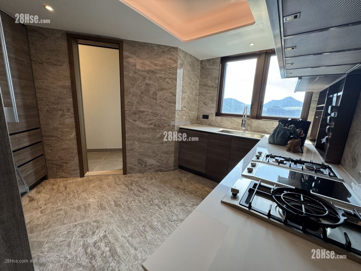 Lp10 Rental 4 Bedrooms , 4 Bathrooms 1,523 ft²