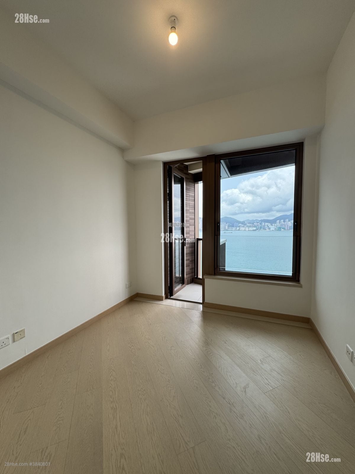 Lp10 Rental 4 Bedrooms , 4 Bathrooms 1,523 ft²