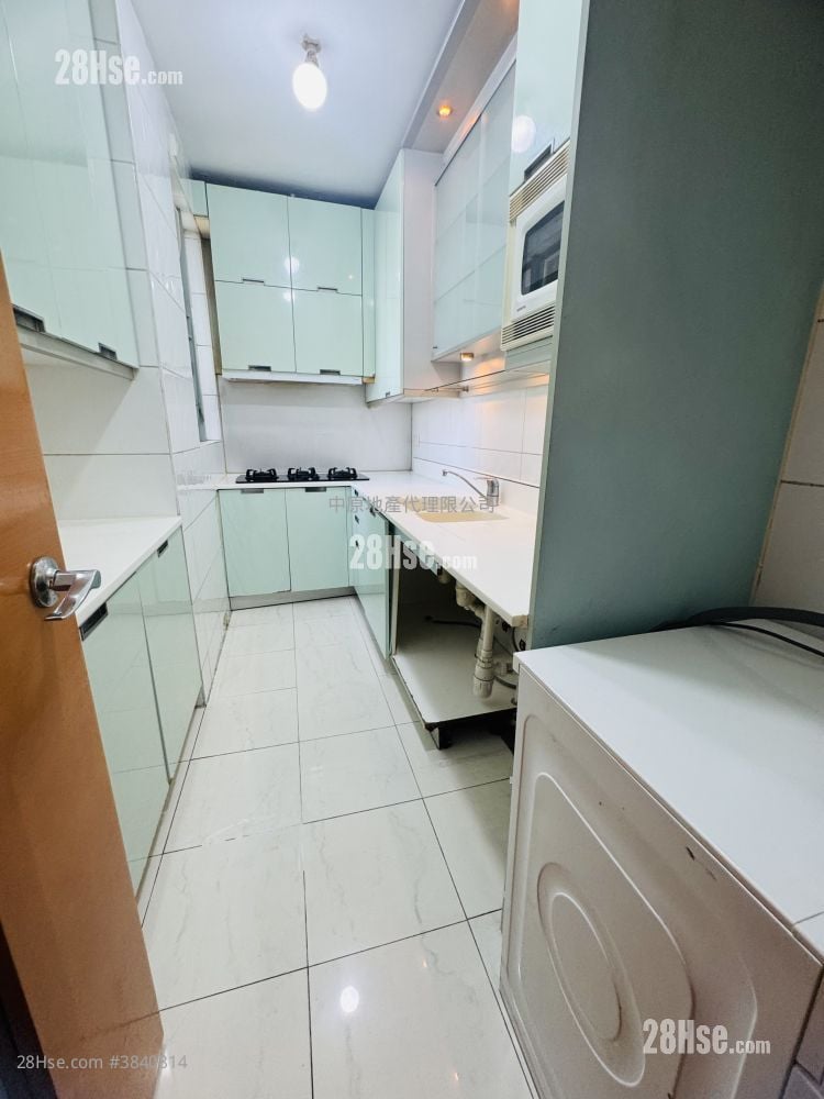 Coastal Skyline Sell 3 Bedrooms , 2 Bathrooms 911 ft²