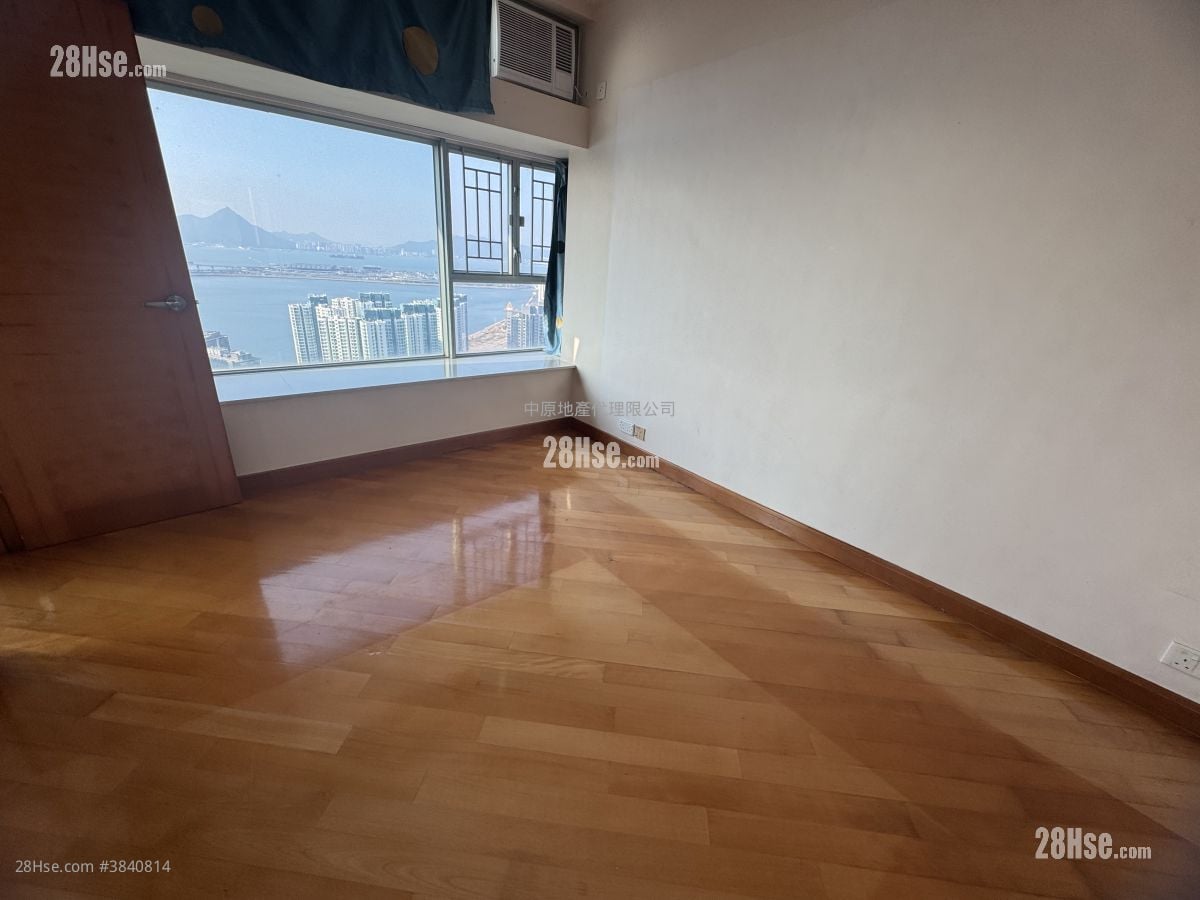 Coastal Skyline Sell 3 Bedrooms , 2 Bathrooms 911 ft²