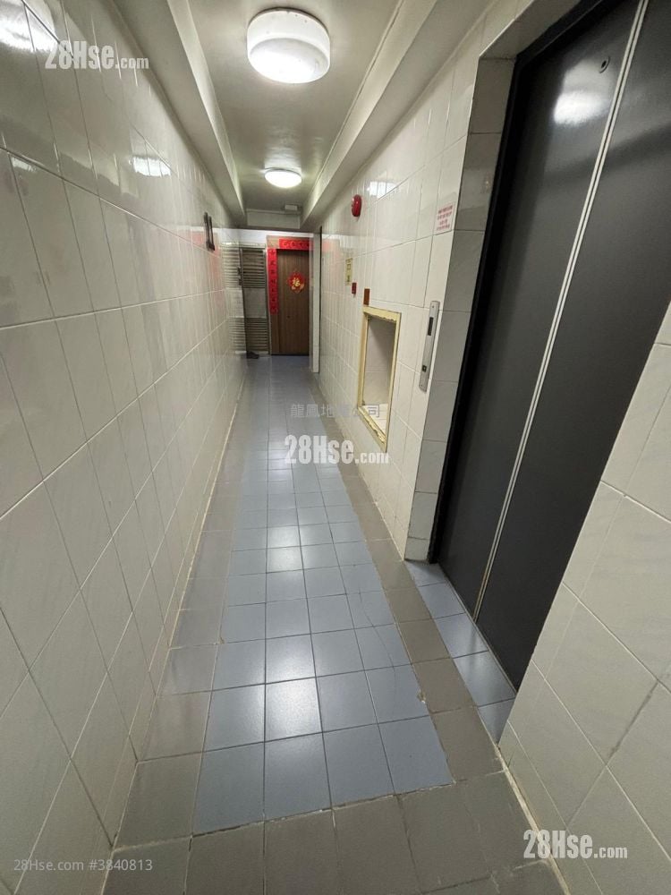 Folkland Mansion Sell 3 Bedrooms , 1 Bathroom 394 ft²