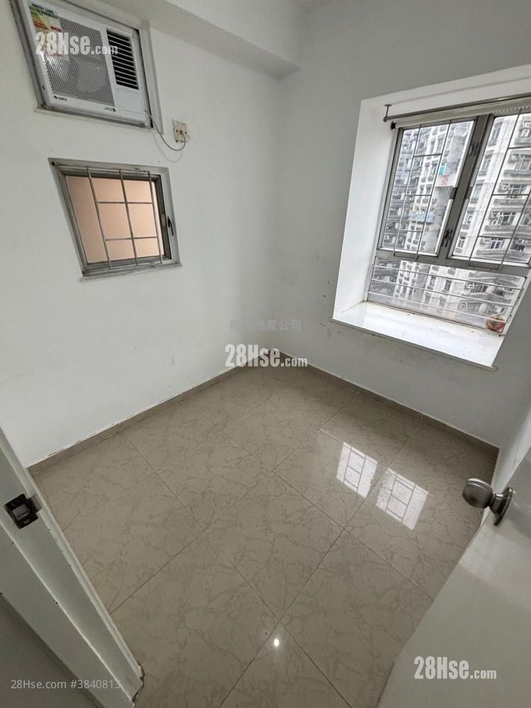 Folkland Mansion Sell 3 Bedrooms , 1 Bathroom 394 ft²
