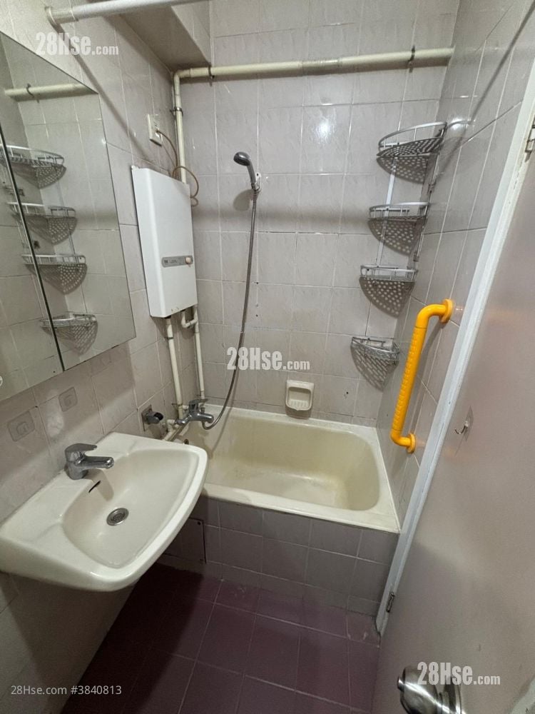 Folkland Mansion Sell 3 Bedrooms , 1 Bathroom 394 ft²
