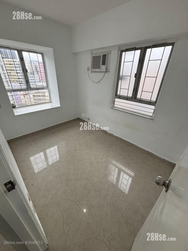 Folkland Mansion Sell 3 Bedrooms , 1 Bathroom 394 ft²