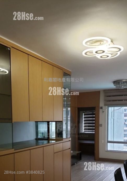 Park Vale Sell 3 Bedrooms 652 ft²