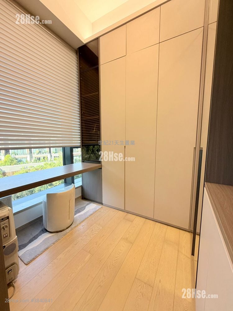 The Bloomsway Sell 4 Bedrooms , 3 Bathrooms 1,274 ft²