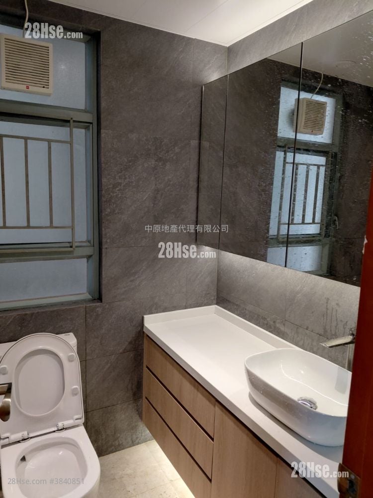 Tung Chung Crescent Rental 547 ft²
