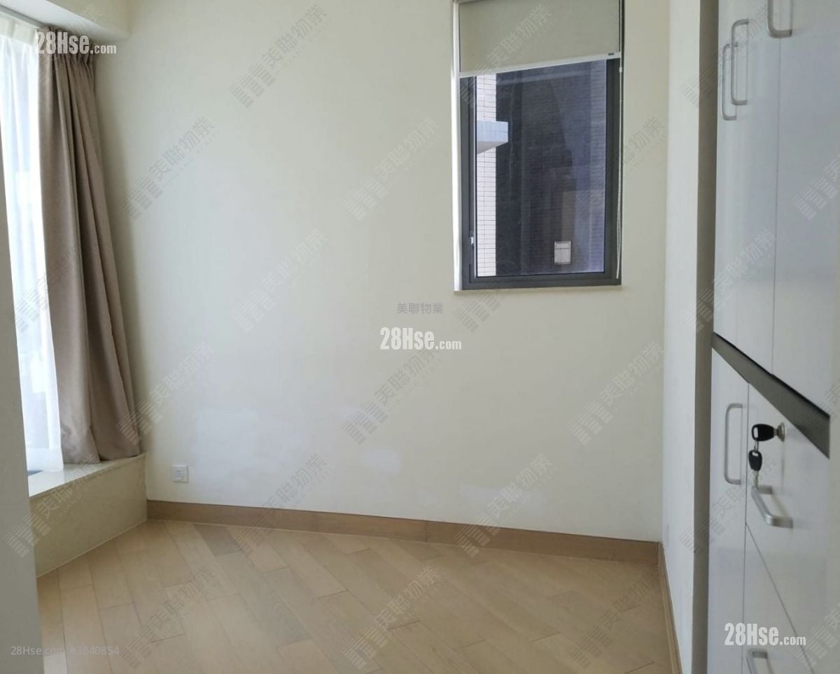 The Wings Sell 3 Bedrooms 771 ft²