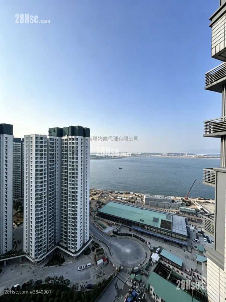 Century Link Sell 3 Bedrooms 572 ft²