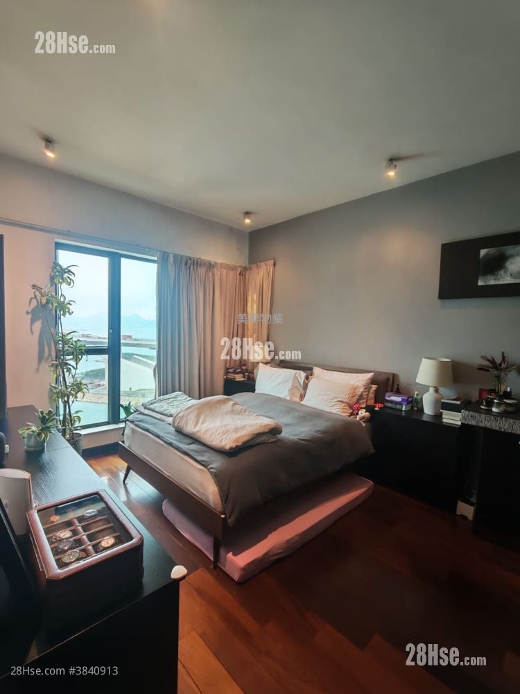 Park Island Sell 3 Bedrooms , 2 Bathrooms 1,129 ft²