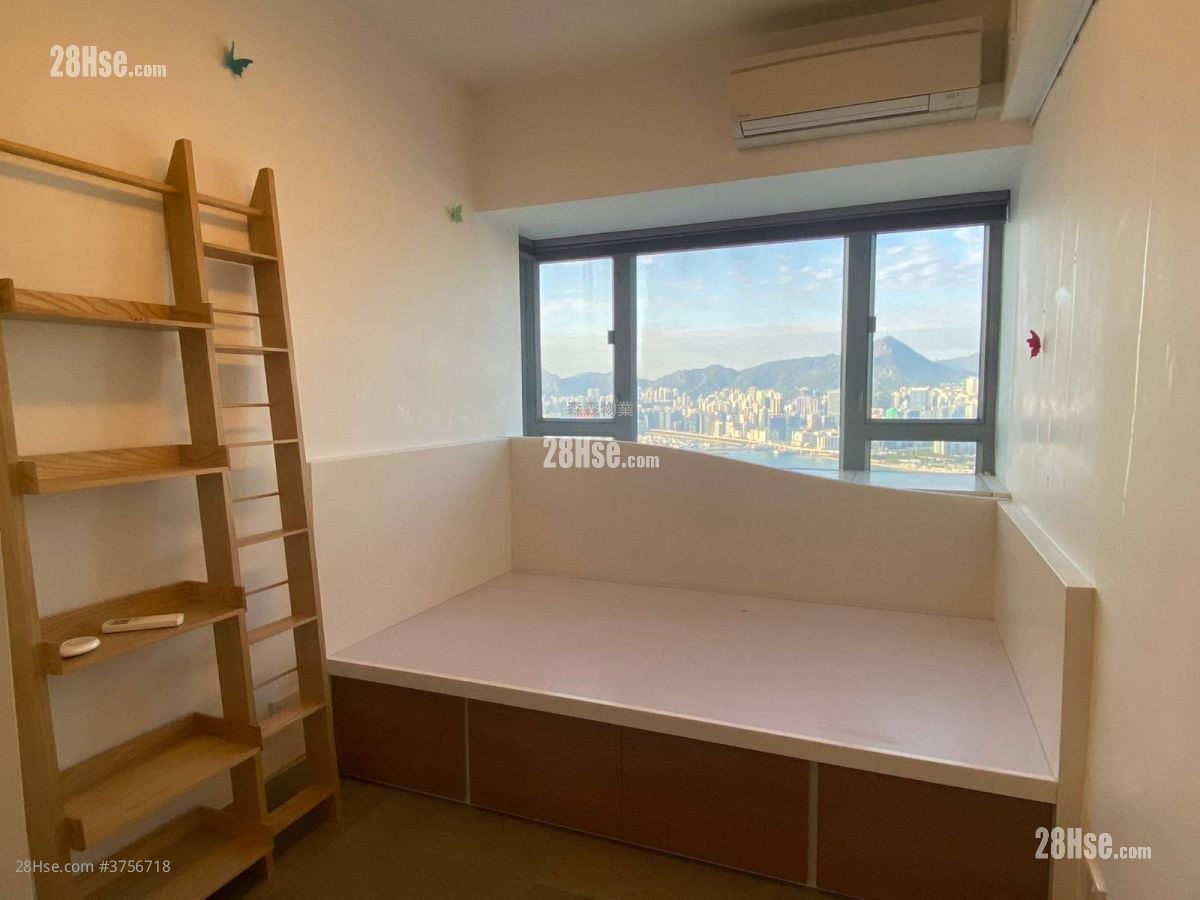Grand Promenade Rental 4 Bedrooms , 3 Bathrooms 1,129 ft²