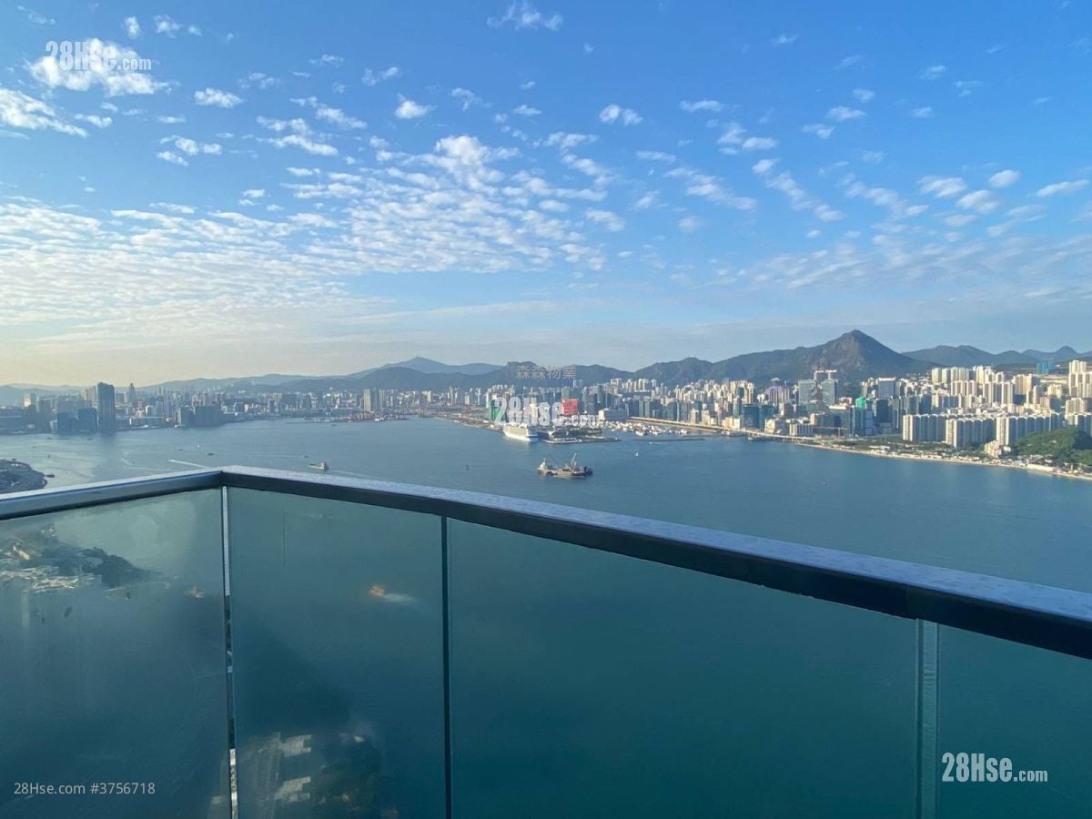 Grand Promenade Rental 4 Bedrooms , 3 Bathrooms 1,129 ft²