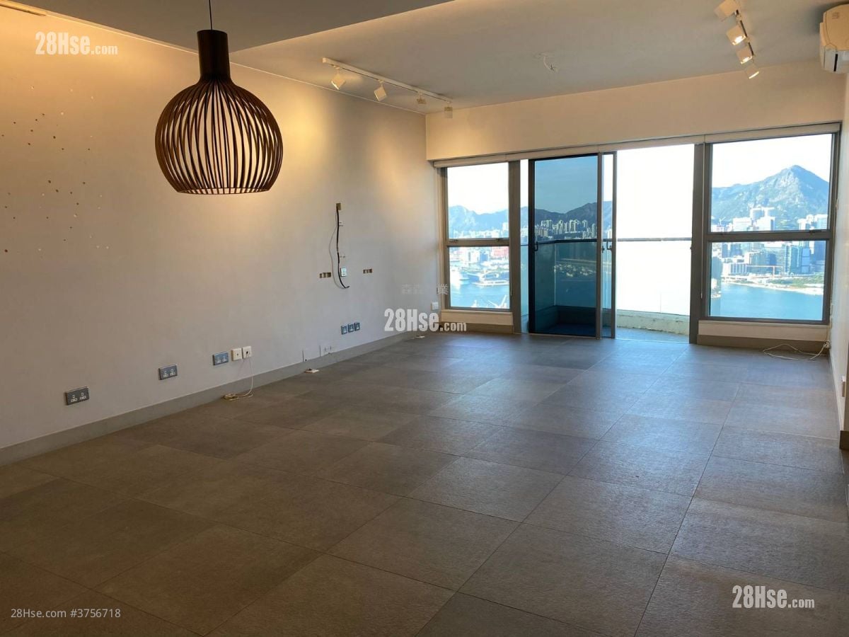 Grand Promenade Rental 4 Bedrooms , 3 Bathrooms 1,129 ft²