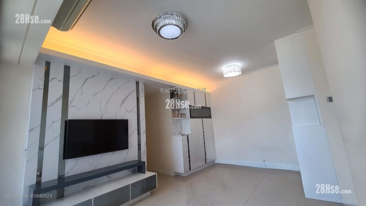 Sky Tower Sell 2 Bedrooms , 1 Bathroom 521 ft²