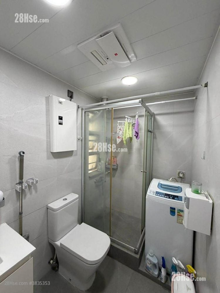 Kingswood Villas Rental 3 Bedrooms , 1 Bathroom 547 ft²