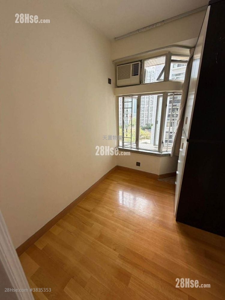 Kingswood Villas Rental 3 Bedrooms , 1 Bathroom 547 ft²