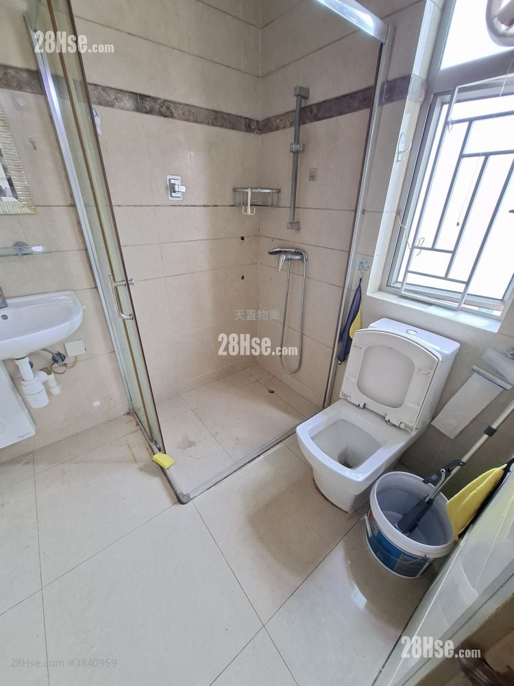 Village Rental 3 Bedrooms , 1 Bathroom 700 ft²